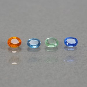 画像1: カイヤナイトマルチカラーパック 1.04ct