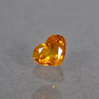 ナミビア産 マンダリンガーネット 0.47ct