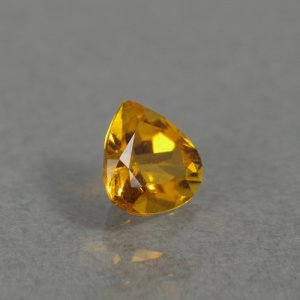 画像2: クリノヒューマイト 0.90ct