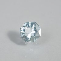ロンドーニャ産 ブルートパーズ 0.83ct