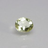 ブラジリアナイト 0.62ct ソーティング付