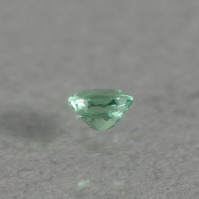 画像1: 蛍光 グリーン アウイナイト 0.084ct 鑑別書UVペン付