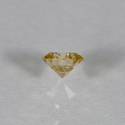 画像1: 蛍光 イエローダイヤモンド 0.17ct UVペン付