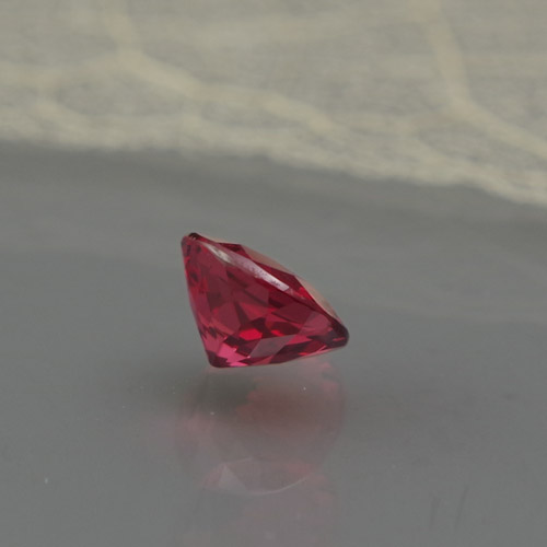 レッドスピネル0.61ct